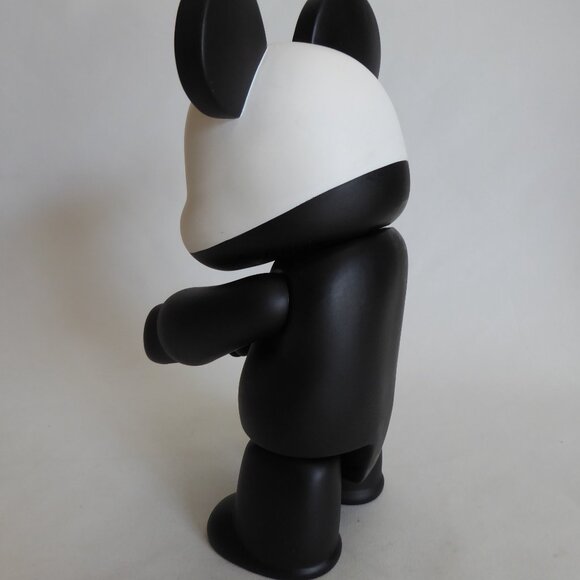 2003 Toy2r 9” QEE PANDA BEAR SKULL DESIGNER VINYL FIGURE (PRE-OWNED) - Picture 6 of 11